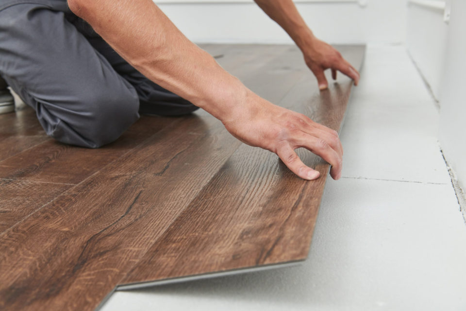 Laminate Flooring Installation shutterstock 1512689903 Scaled Flip